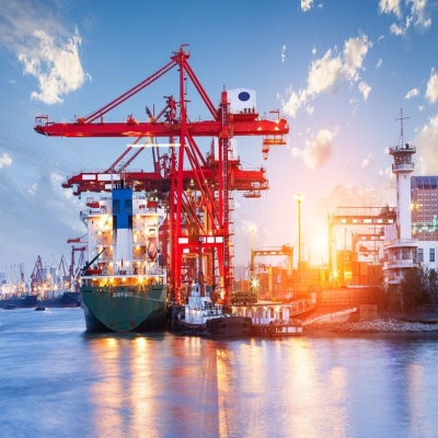 如何防止在碼頭的起重機(jī)生銹？